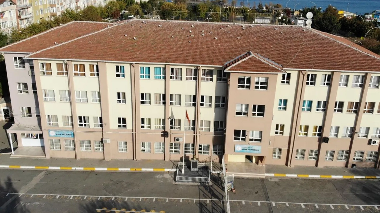 İstanbul okulları depreme hazır! 481 okul yeniden inşa edildi 799 okul güçlendirildi!