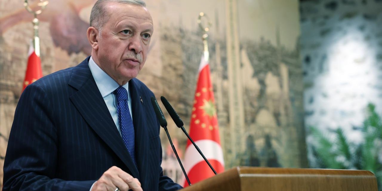 Cumhurbaşkanı Erdoğan'dan öğretmene şiddet yasası açıklaması geldi
