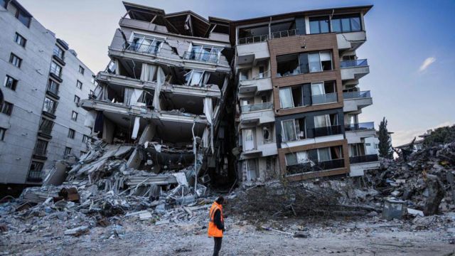 Depremden Zarar Görmeyen Tek Yapı! Neden Yıkılmadı! Görenler Şaşırıyor